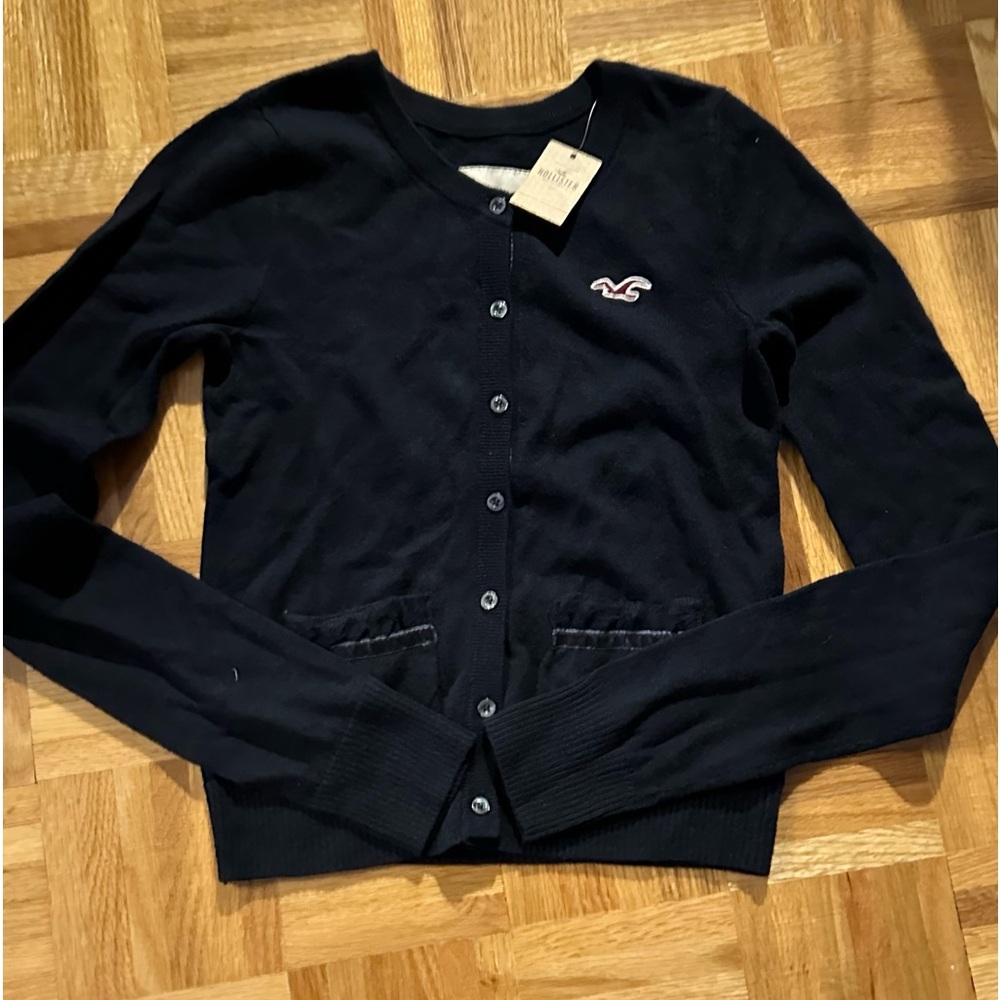 Brand new with tag Hollister Cardigan size XS